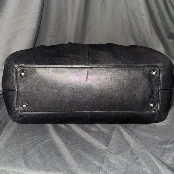 COACH F13732 Woman’s SOHO Pleated Black Leather Shoulder Bag Tote Purse - Picture 5 of 13